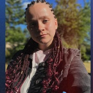 Meet your Posher, Logan